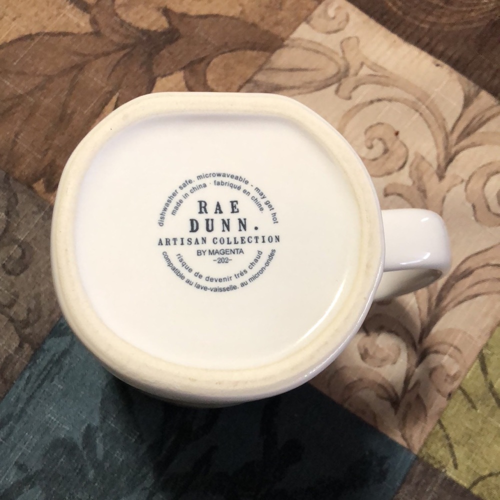 🛍️2/$20🛍️EUC Rae Dunn Mug - Picture 3 of 4